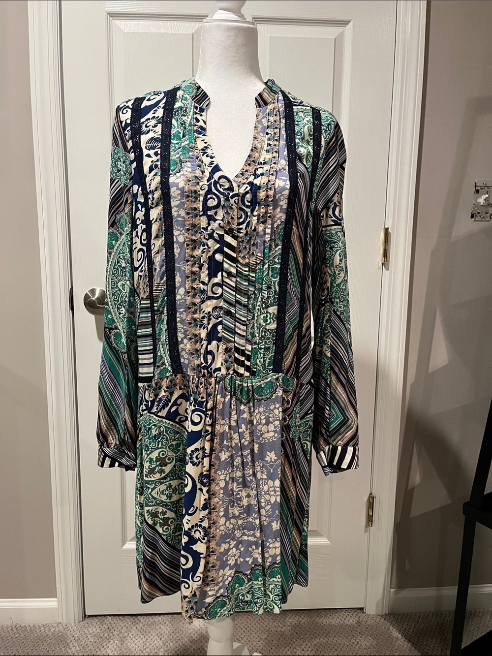 Mixed Print Long-Sleeve Dress in Green and Navy